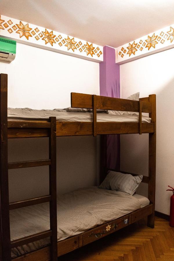 Hostel Bauhaus Bucarest Extérieur photo