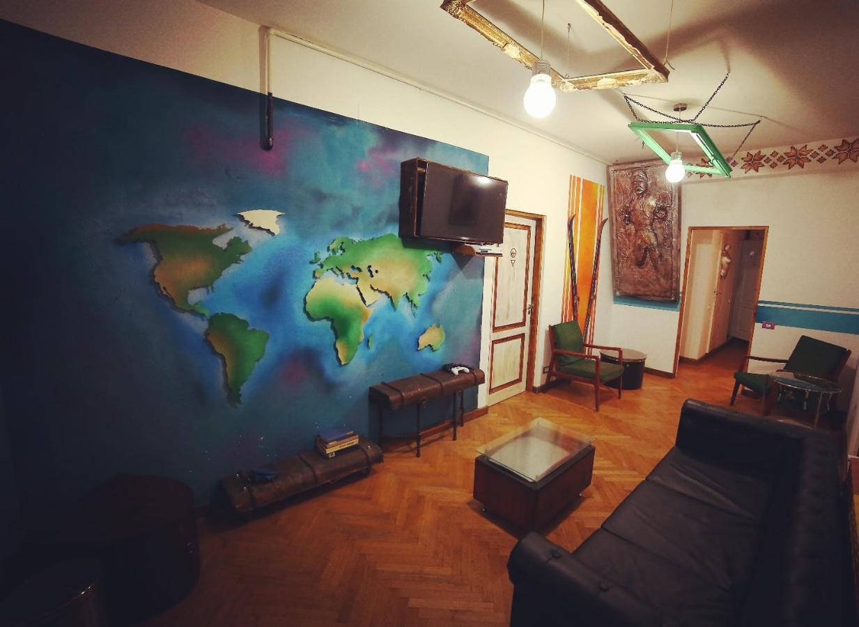 Hostel Bauhaus Bucarest Extérieur photo